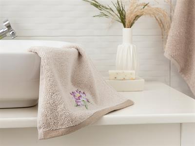 Lotus ХАВЛИИ ЗА РЪЦЕ Бродирани 30x45 cm Light Beige