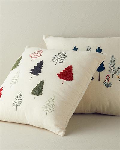 Magic Forest Cover Throw Pillows 45x45 cm Ecru
