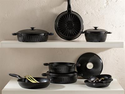 Master Cast Aluminum Casting Shallow Frying Pan 22 cm Black