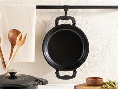 Master Cast Aluminum Casting Shallow Frying Pan 22 cm Black
