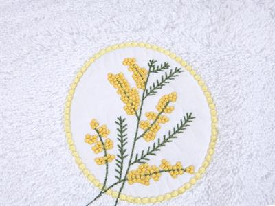 Mimosa Bundle ХАВЛИЯ ЗА ЛИЦЕ С помпони Бродирани 50x80 cm White