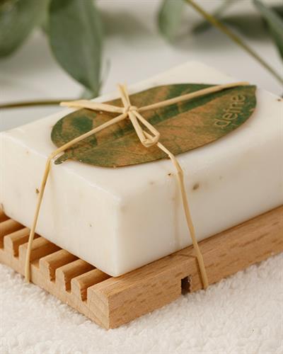 Nature ТВЪРД САПУН С дафинов лист Естествен 85 gr LightGreen