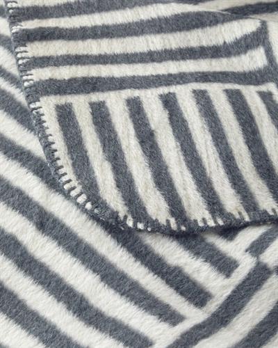 New Line Тв Одеяло Акрил 130x170 см Черен-Кремав