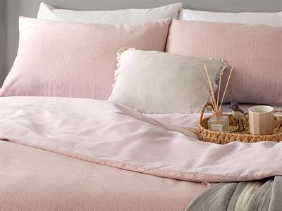 Petite Daisies СПАЛНО БЕЛЬО КОМПЛЕ Единичен Багрени нишки 160x220 cm Розов