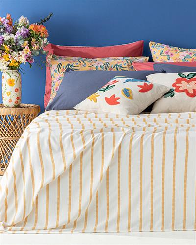 Petite Daisies Одеяло Пике Двоен Вискоза с багрени нишки 200x220 см Жълт