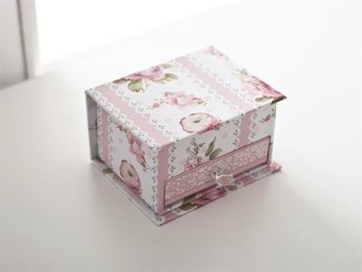 Pinky КУТИЯ ЗА СЪХРАНЕНИЕ Малка . DarkPink