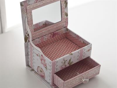 Pinky КУТИЯ ЗА СЪХРАНЕНИЕ Малка . DarkPink