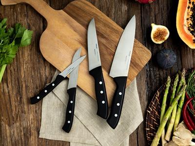 Pirge x English Home Master Cut Steel Vegetable Knife 9 cm Black