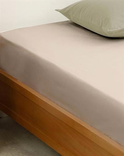 Plain Cottony Intermediate Size Fitted Sheet 140x200 cm Light Brown