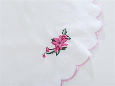 Poinsettia АМЕРИКАНЗКИ СЕРВИЗ Бродирани 33x48 cm Pink