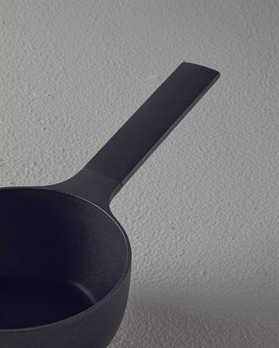 Prime Тенджера За Сос Алуминиева отливка 16 см Черен
