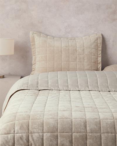 Pure Elegancy Комплект Кувертюра За Легло Двоен Кадифе Ватиран 240x260 см Кремав