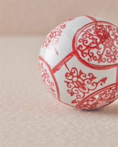 Rachelle Porcelain Decorative Object 6 cm Red