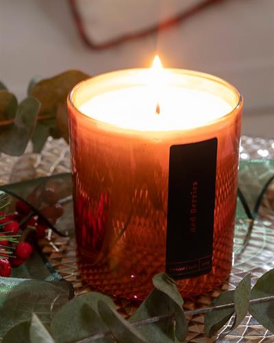 Red Berries Scented Candle 210 gr Red