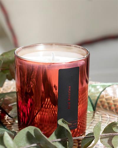 Red Berries Scented Candle 210 gr Red