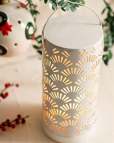 Shine Metal With Led Lantern 8X8X17 cm White