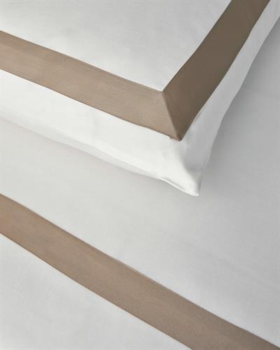 Splendent Спален Комплект Двоен Лиосел с рамка 200x220 см Бял - Бежов