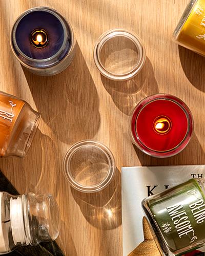 SWEATER WEATHER Scented Candle 195 gr Yellow