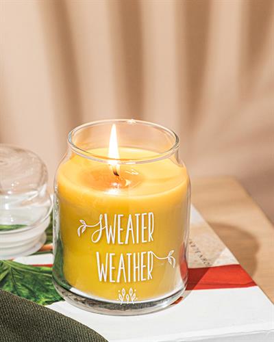 SWEATER WEATHER Scented Candle 195 gr Yellow