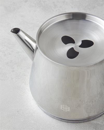 Чайник Стомана 0,75 л-1,75 л Сребърен.