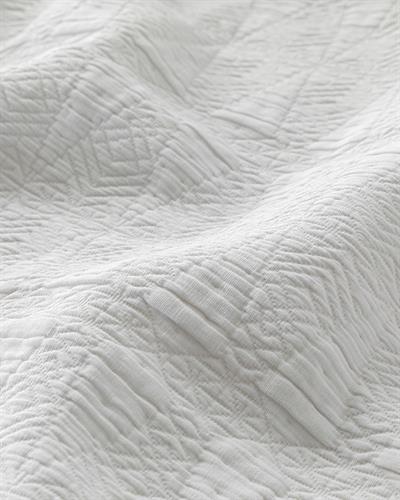 Triangle Комплект Кувертюра За Легло Двоен жакардов Полипамук 240x250 cm Бял