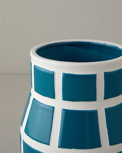 Trina Ваза 15x15x20 см Петроленосин