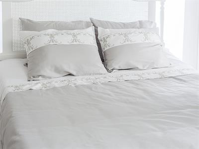 Tulip СПАЛНО БЕЛЬО КОМПЛЕ Двоен Памучен Сатен 200x220 cm