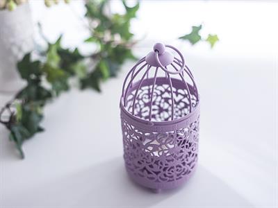 Uma СВЕЩНИК Ковано желязо . Lilac.