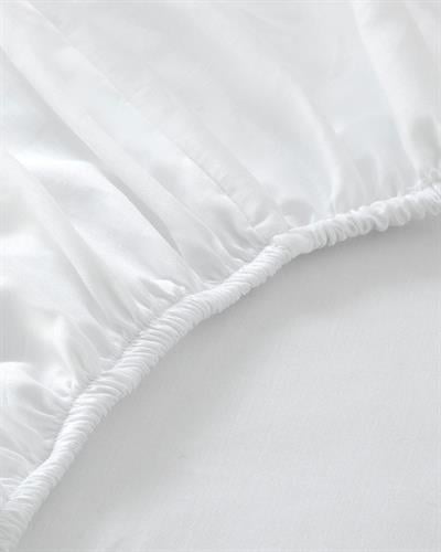 Vivian Framed Cotton Satin Super King Size 4 Pillows Duvet Cover Set 260x220 cm White