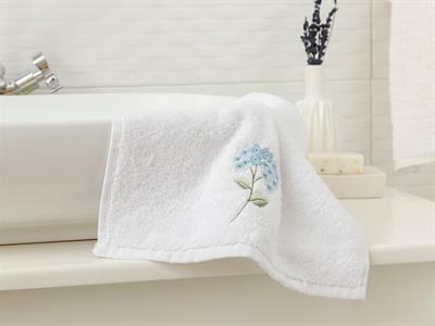 Wild Hortensia ХАВЛИИ ЗА РЪЦЕ Бродирани 30x45 cm White-Blue