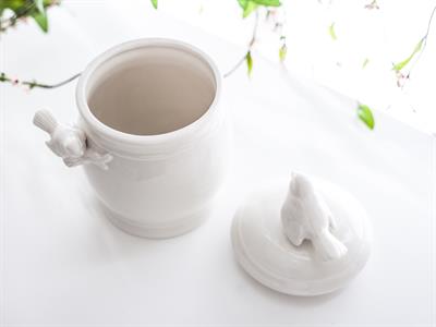 Winner КУТИЯ ЗА СЪХРАНЕНИЕ Малка Stoneware White