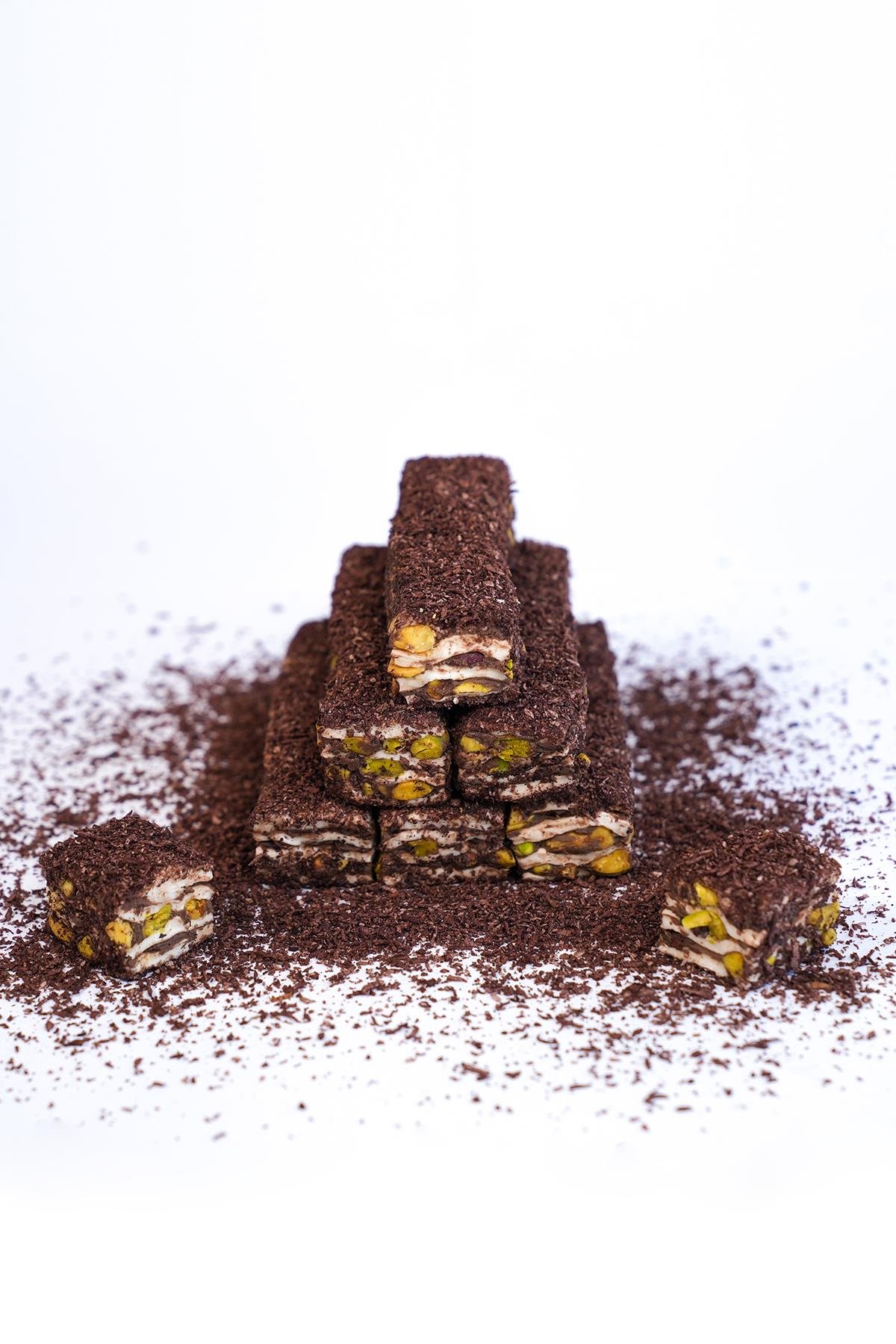 Hindistan Cevizli Kakaolu Antep Fıstıklı Çikolatalı Baklava Lokum 1 Kg