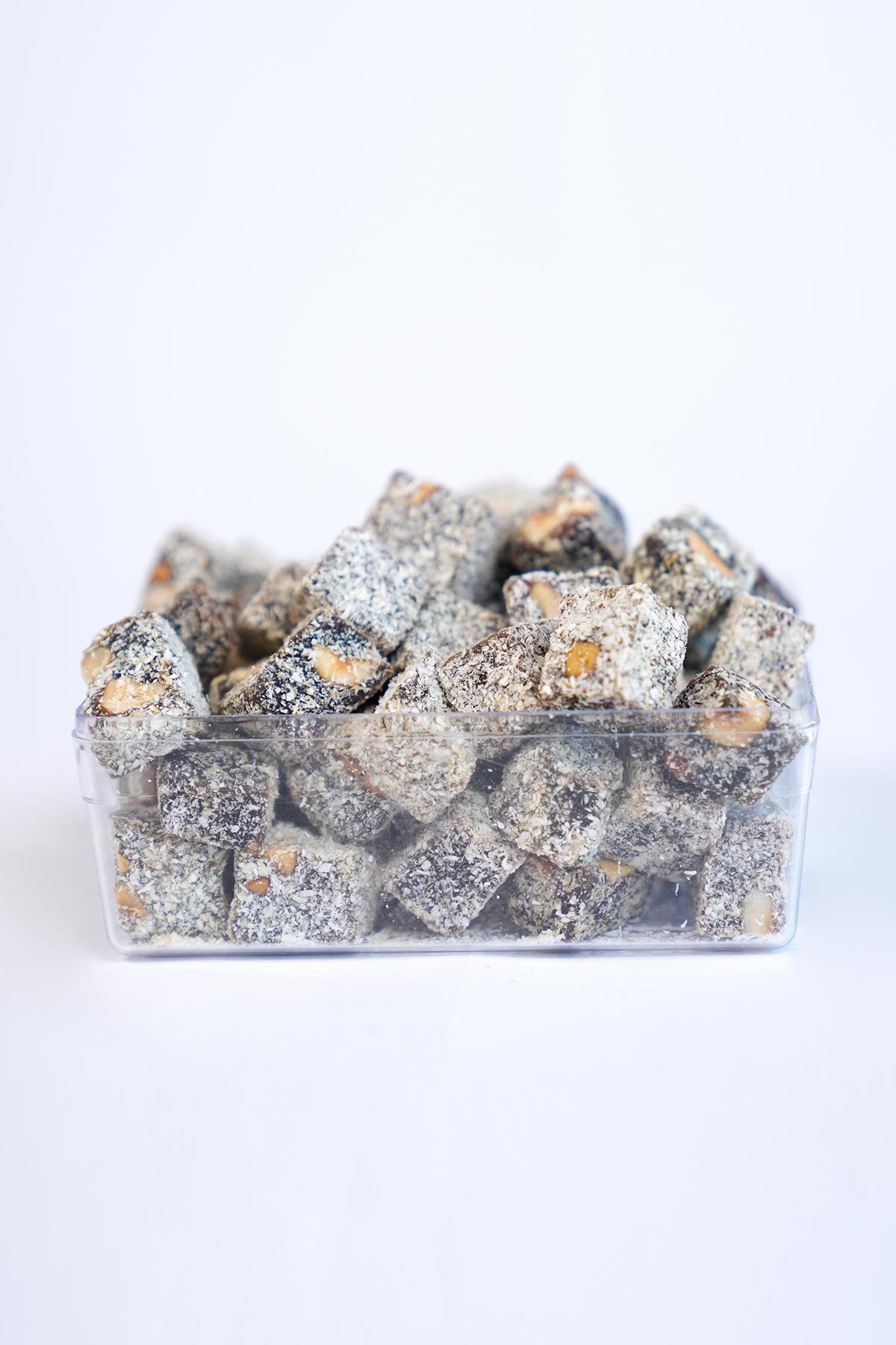 Hindistan Cevizli Çifte Kavrulmuş Kakaolu Karışık Kuruyemişli Lokum 1 Kg