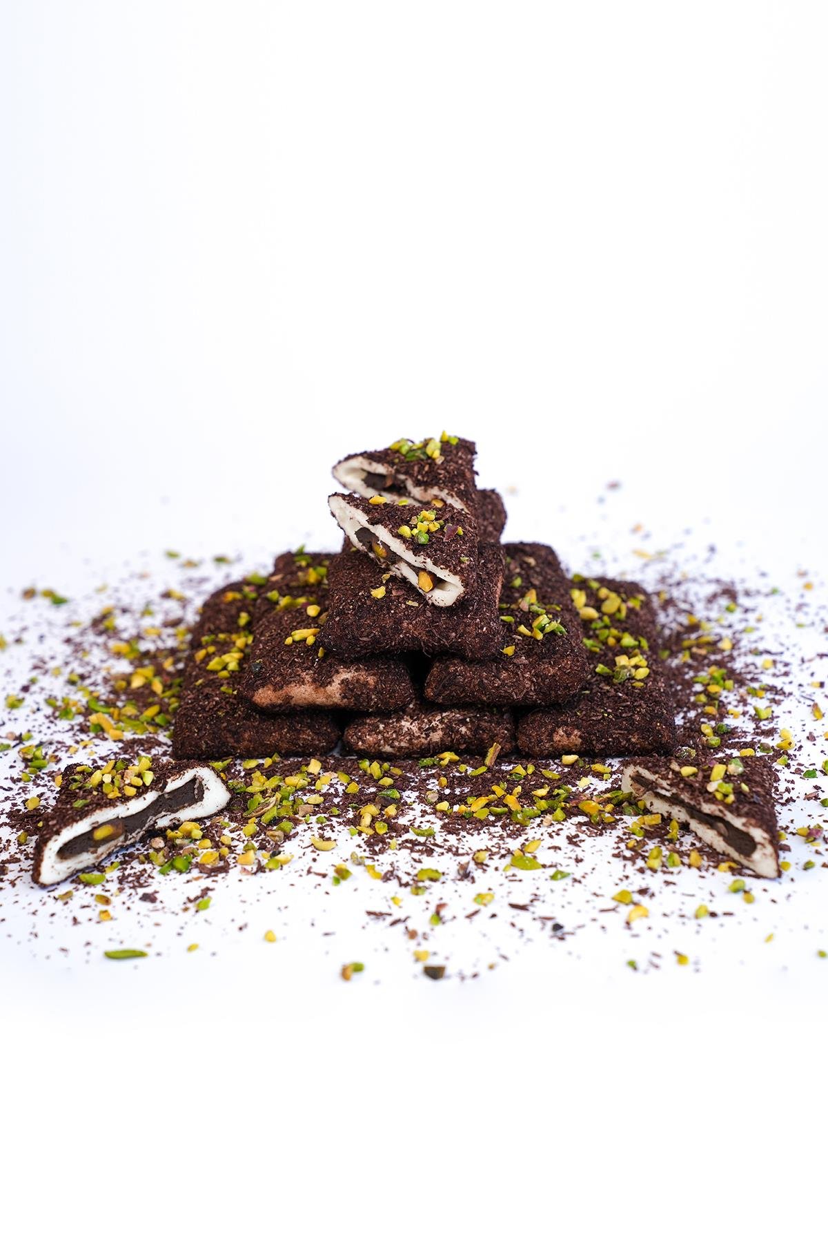 Hindistan Cevizli Kakaolu Antep Fıstıklı Çikolatalı Bohça Lokum 500 Gr