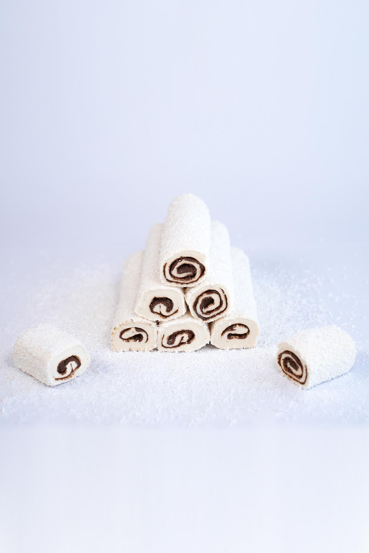 Hindistan Cevizli Vanilyalı Çikolatalı Sarma Lokum 1 Kg