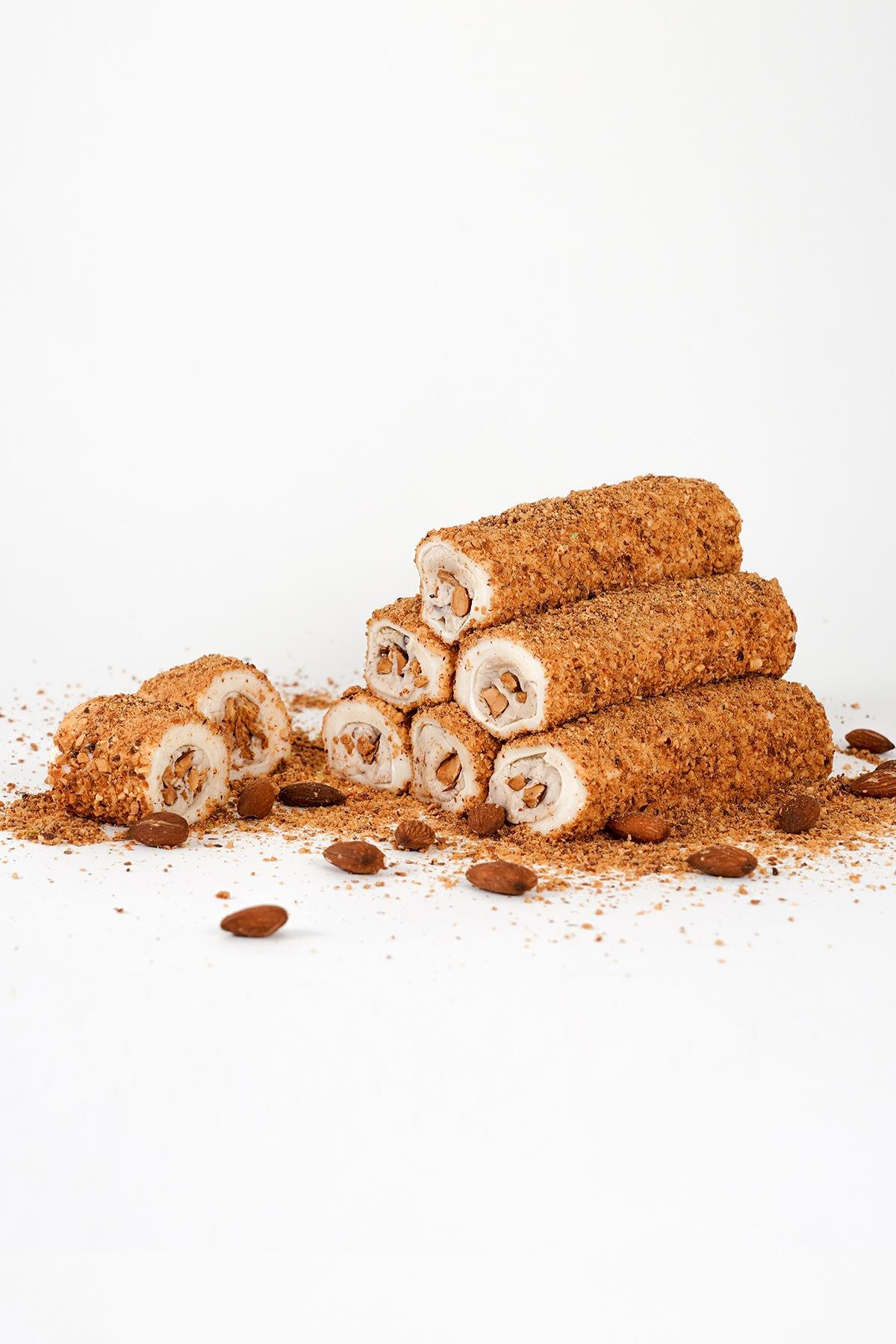 Toz Bademli Vanilyalı Badem Krema Dolgulu Sarma Lokum 1 Kg