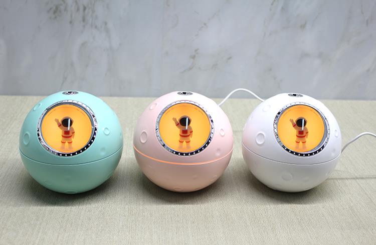 Astronot Ledli Hava Nemlendirici