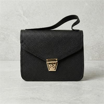 Siyah Kutu El Çantası