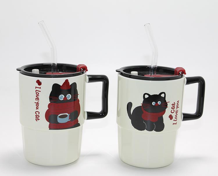 Sevimli Şaşkın Kedi Figürlü Pipetli Kapaklı Porselen Kupa Bardak