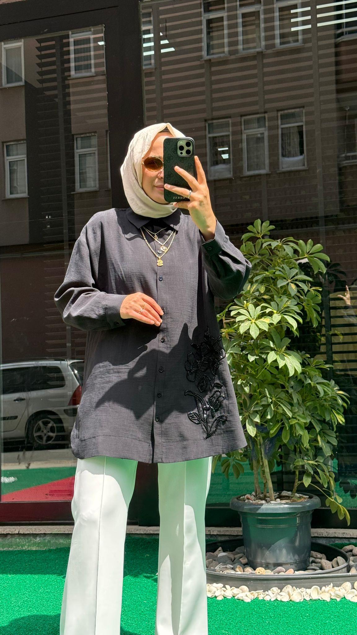10793 İŞLEMELİ GÖMLEK SİYAH