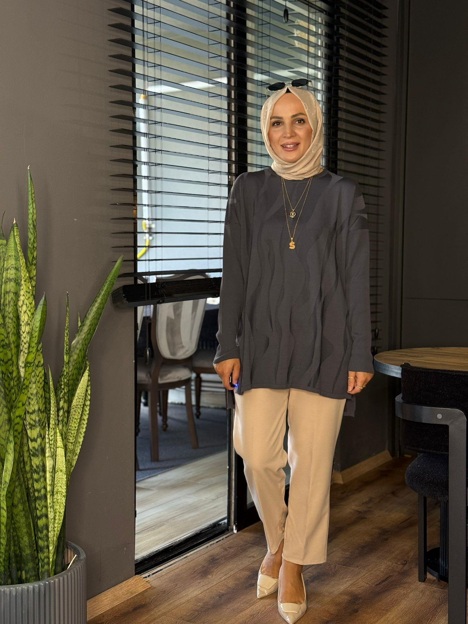 44013  DALGA DETAY MERSERİZE TUNİK GRİ STD