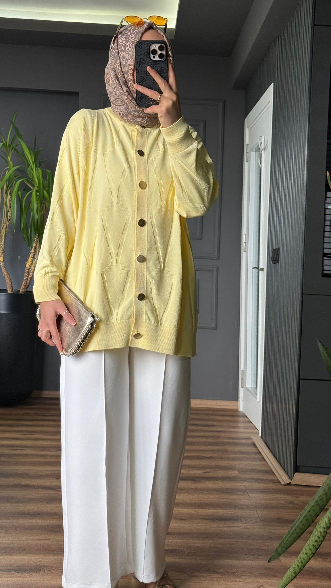 44233  DESENLİ MERSERİZE HIRKA 