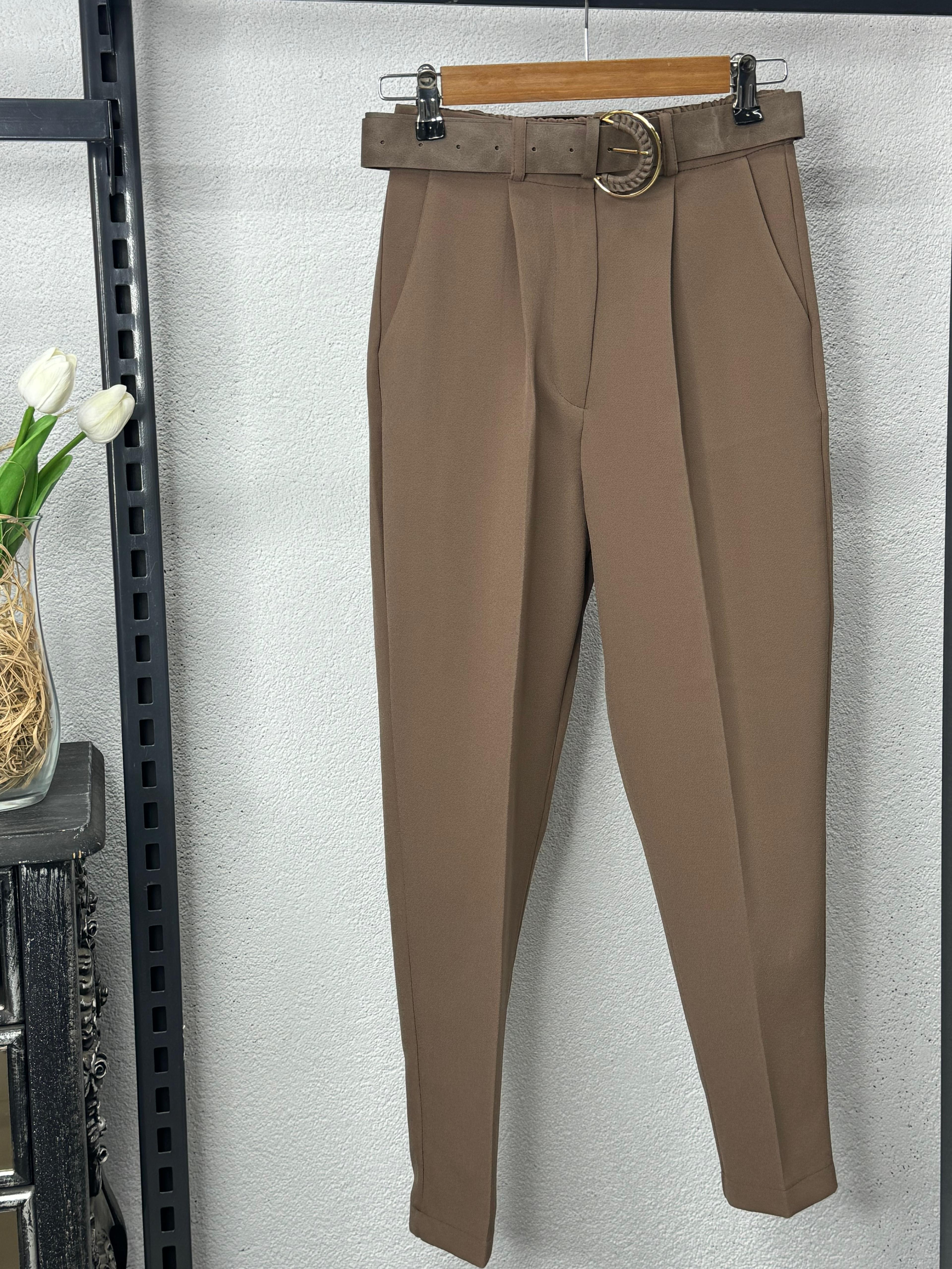 50710 KEMERLİ KUMAŞ PANTOLON KAHVERENGİ 