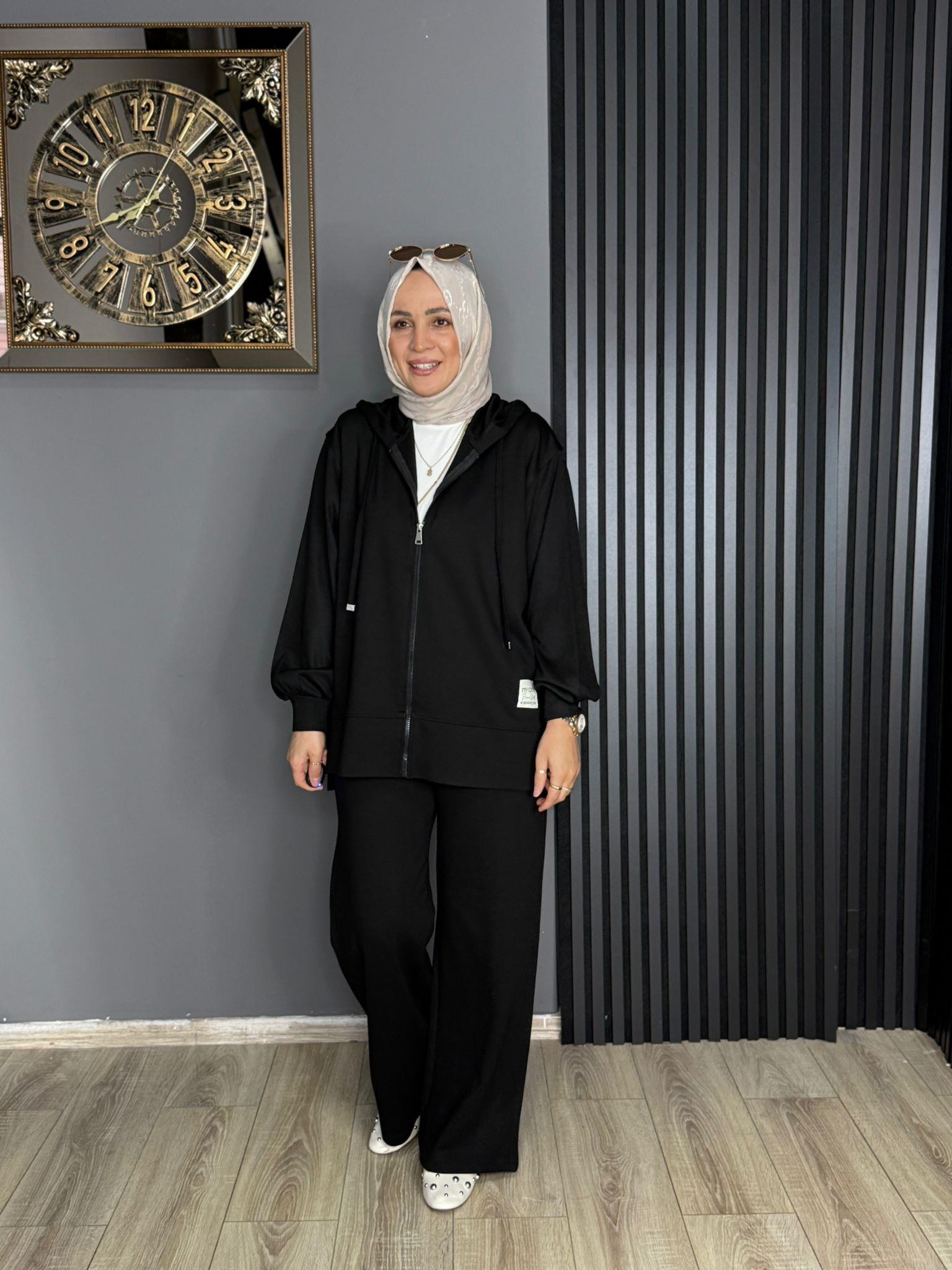 5942 ETİKET DETAY TAKIM SİYAH 