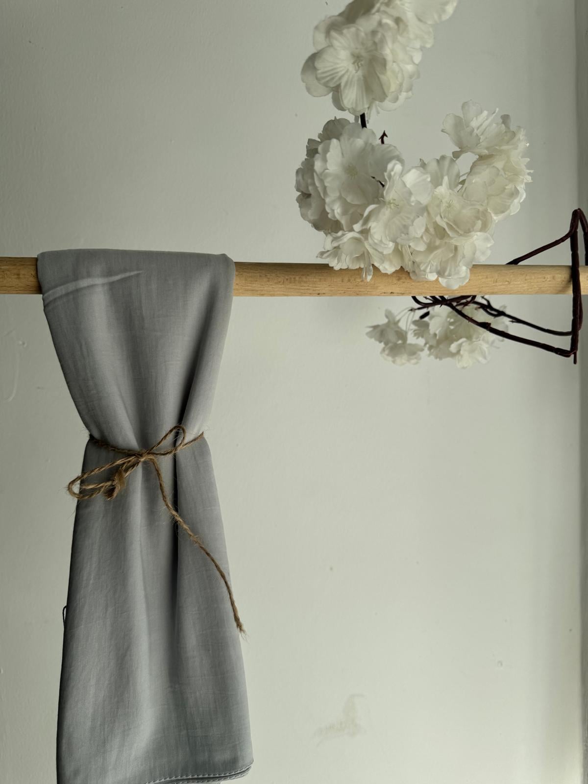 DÜZ AÇIK GRİ ŞAL