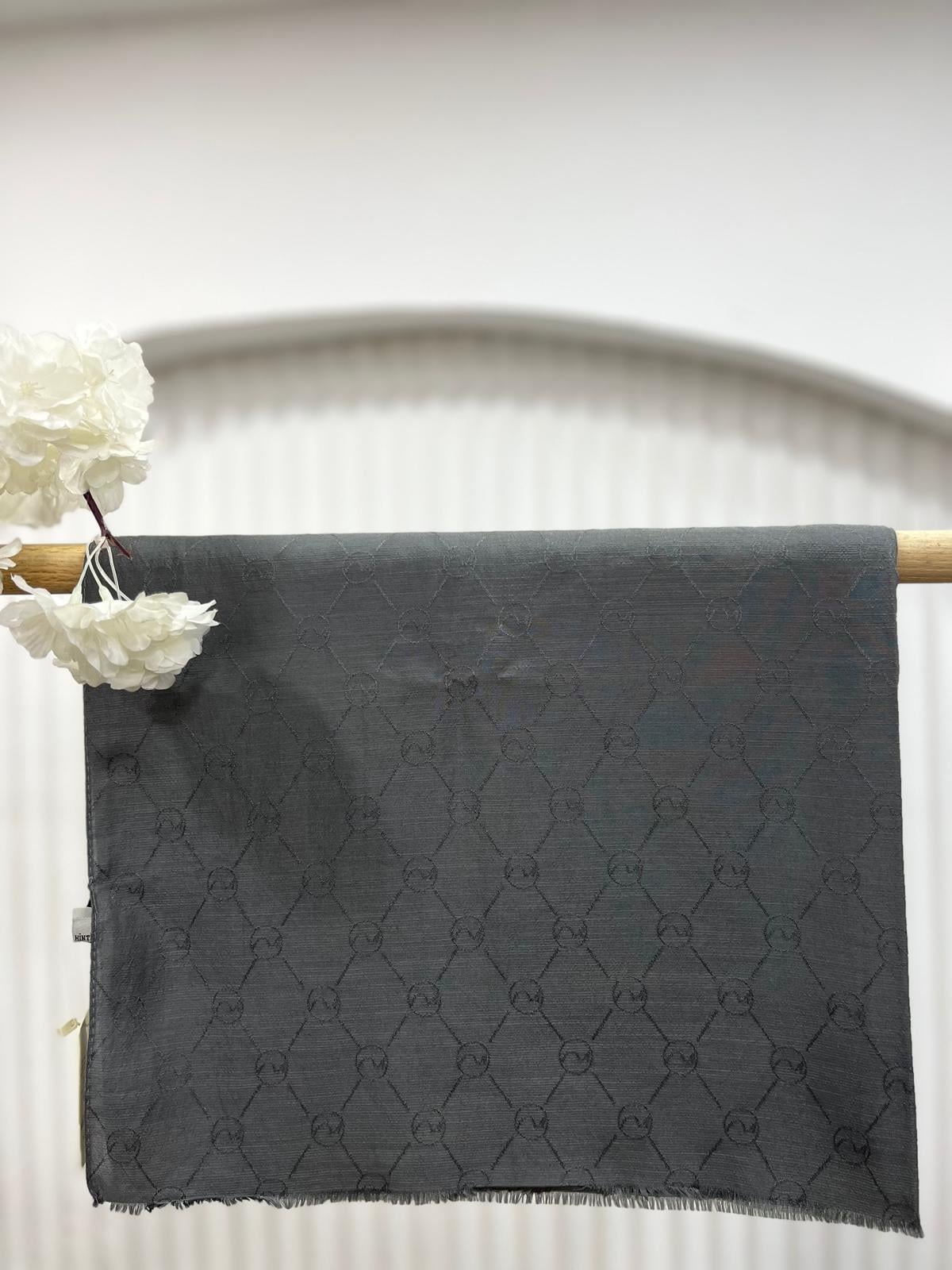 S DESEN MONOGRAM ŞAL GRİ