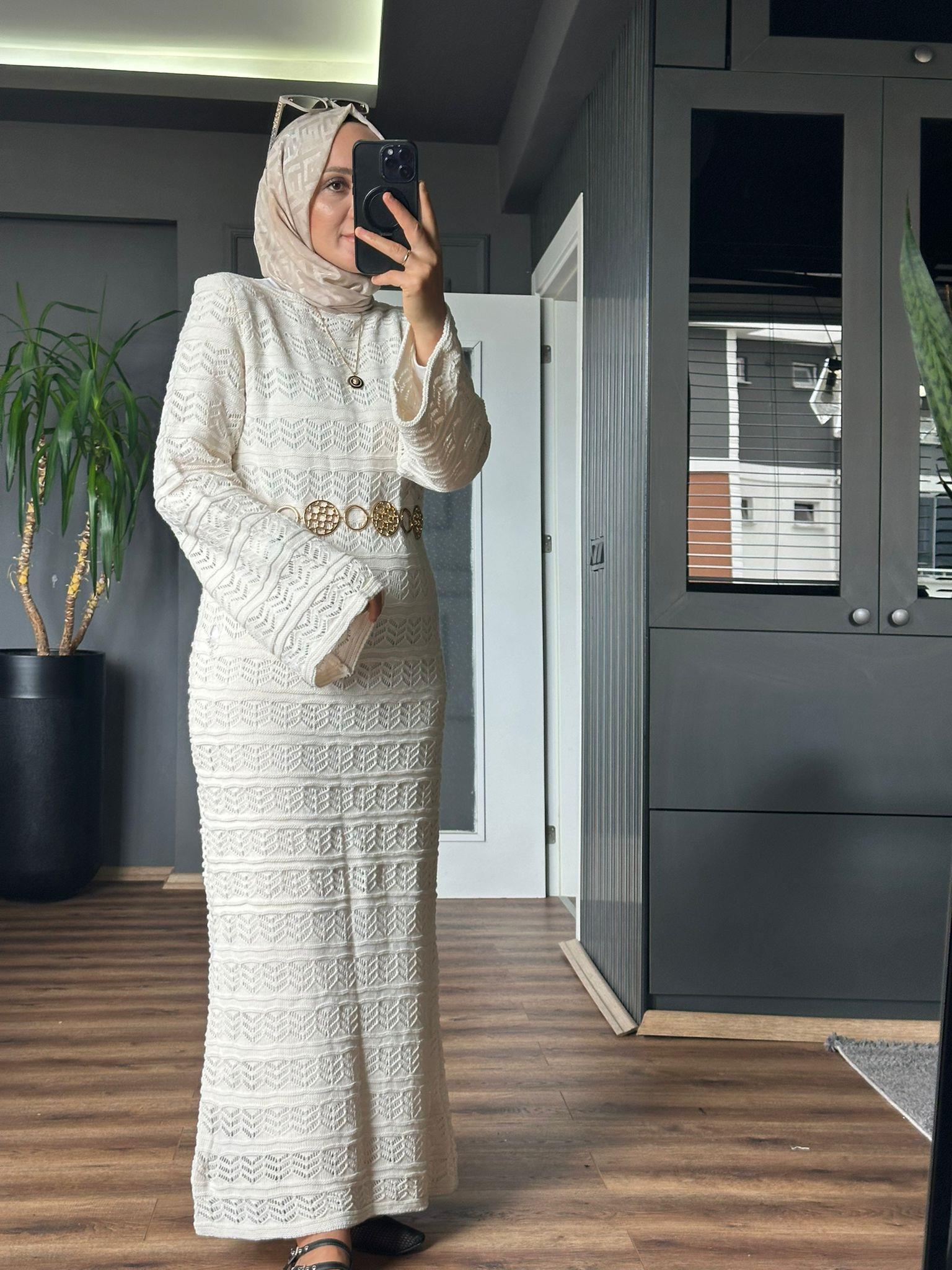 002026 ZİKZAK DESENLİ ÖRME ELBİSE KREM