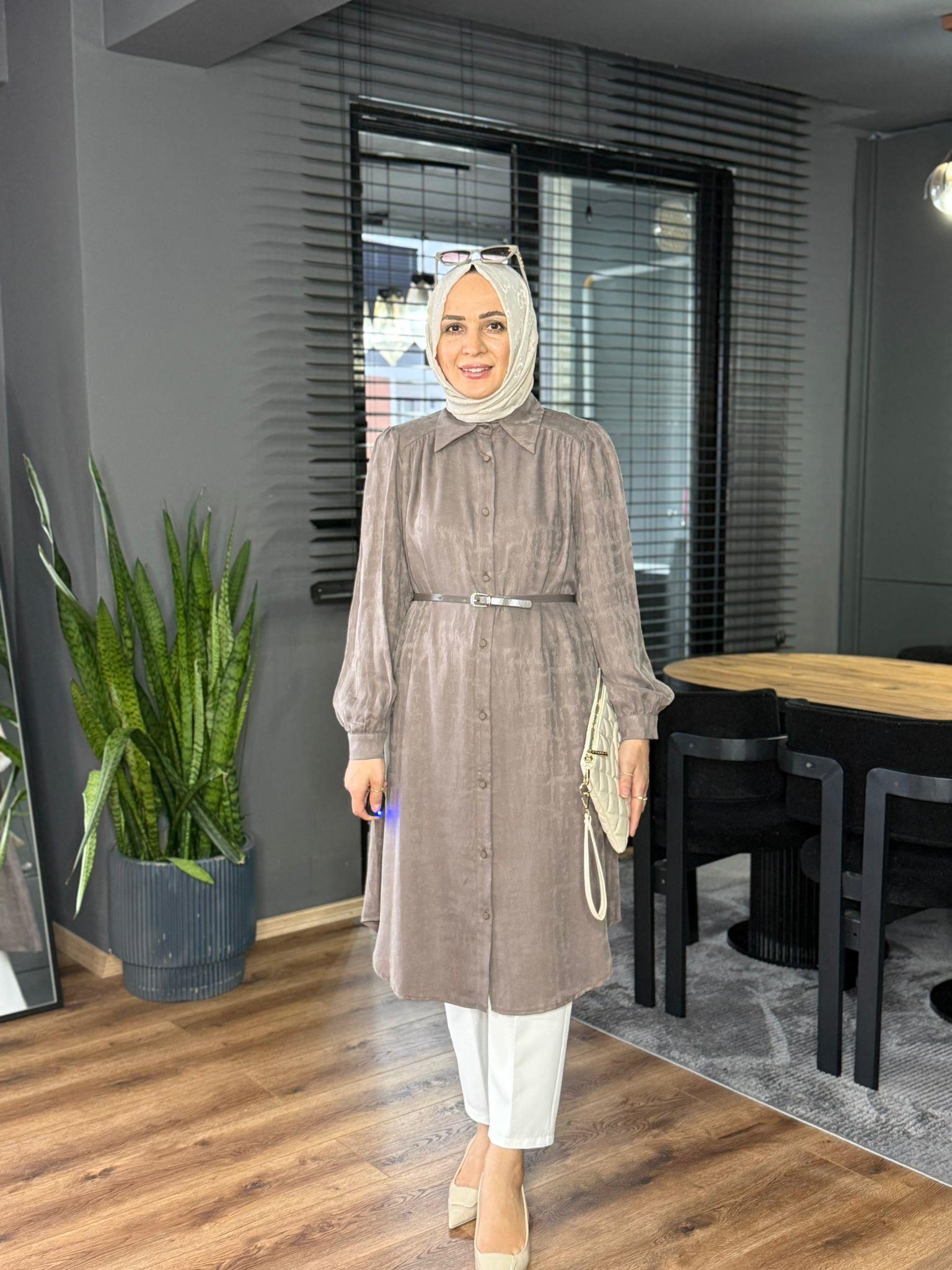1014 KEMER DETAY TUNİK KAHVERENGİ 