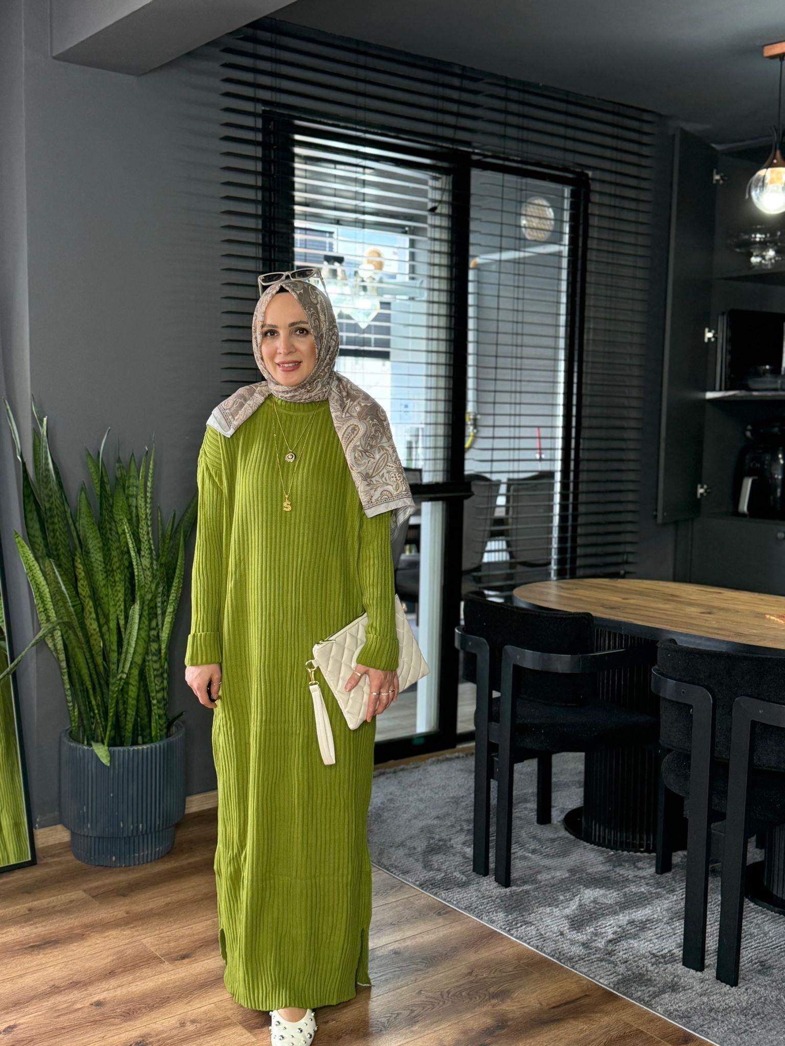 203351 TRİKO ELBİSE YEŞİL 