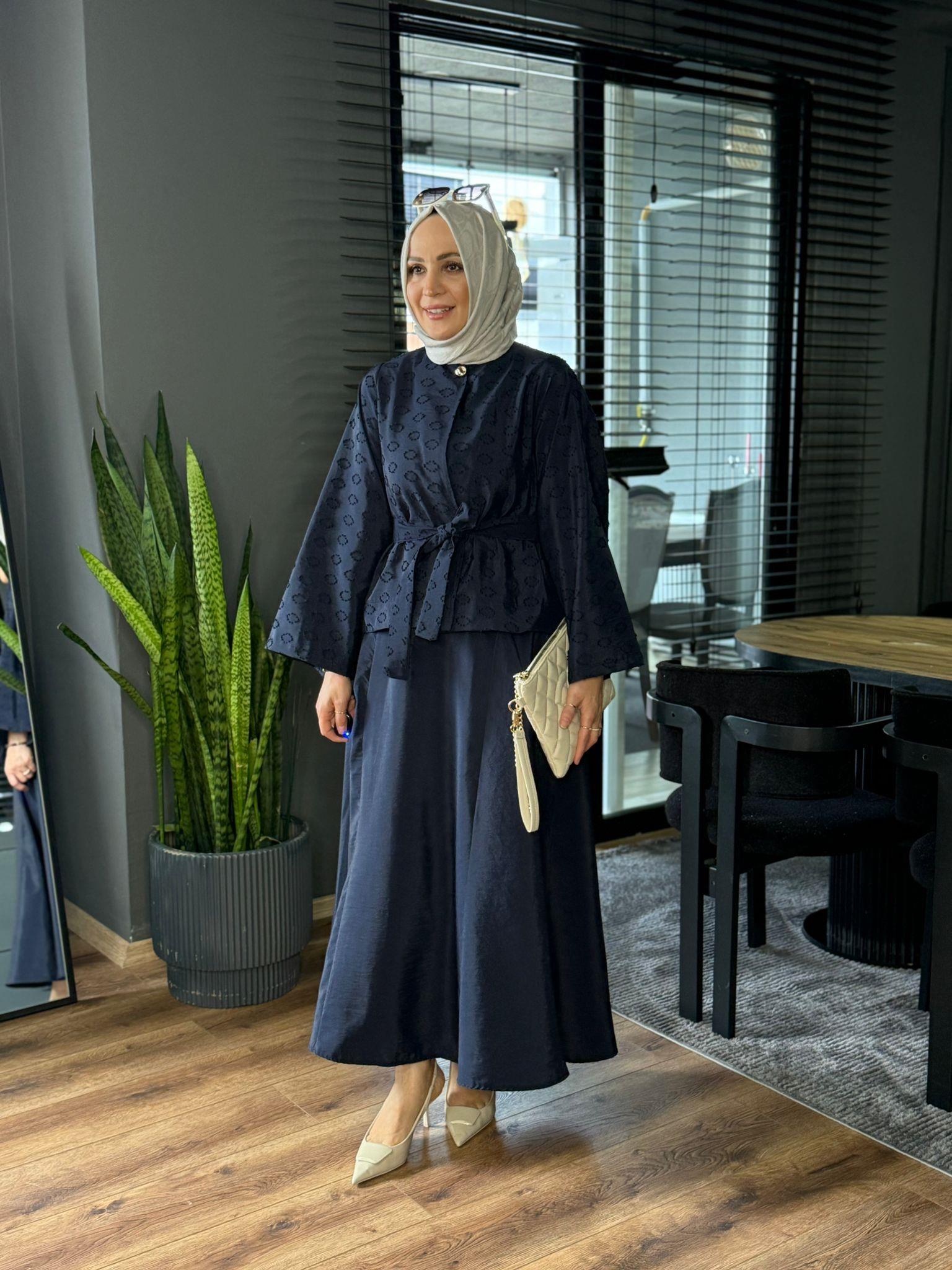 22848 KABARTMA TAKIM LACİVERT 